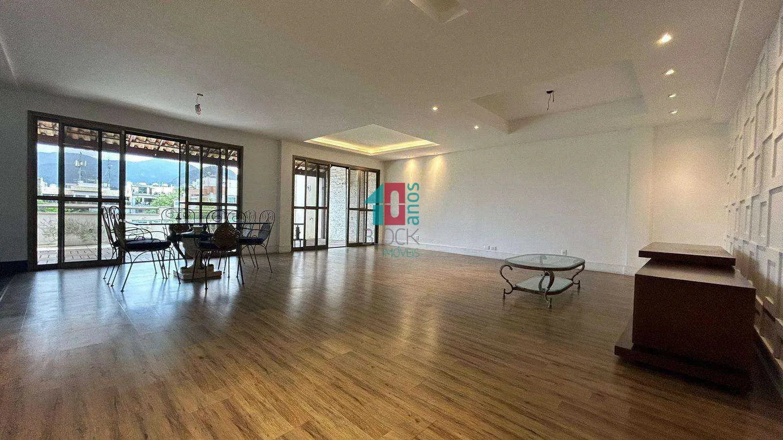 Penthouse with 3 bedrooms, 2 suites, 250 m² — photo 6