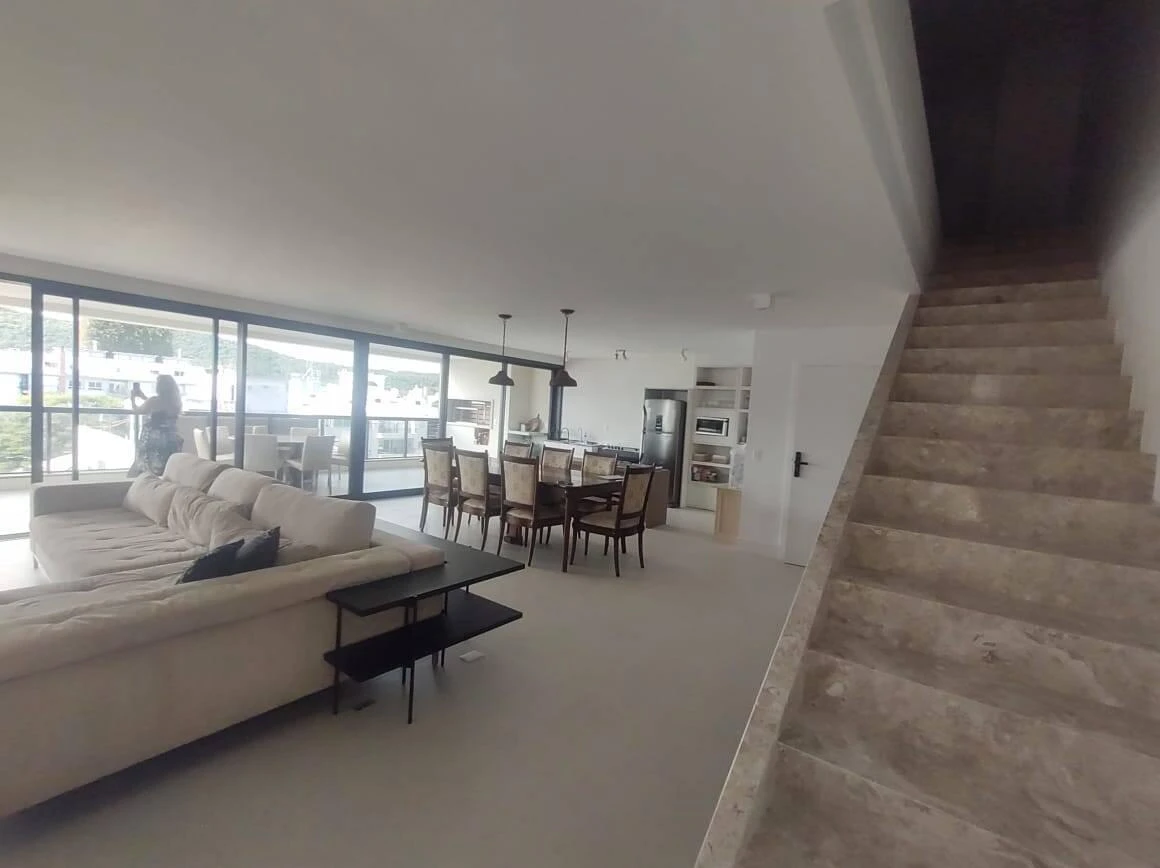 Departamento de 4 dormitorios con ventanales de piso a techo — photo 38