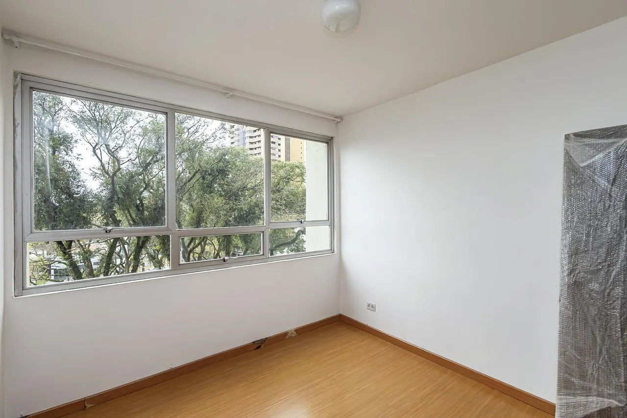 Apartamento com cozinha fechada, 3 quartos e 2 banheiros — photo 13