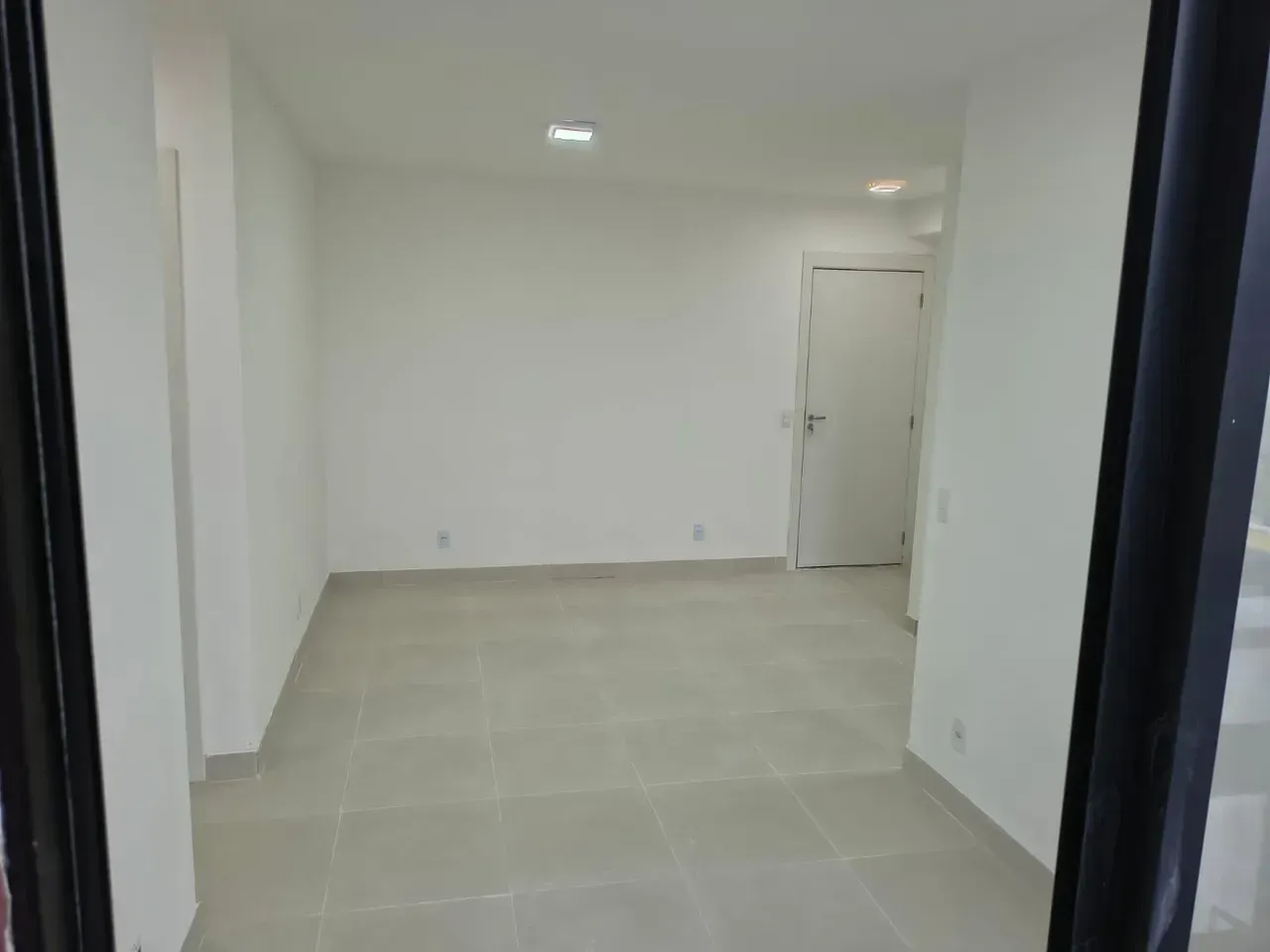 Apartment with 2 bedrooms and mountain-view balcony — photo 11