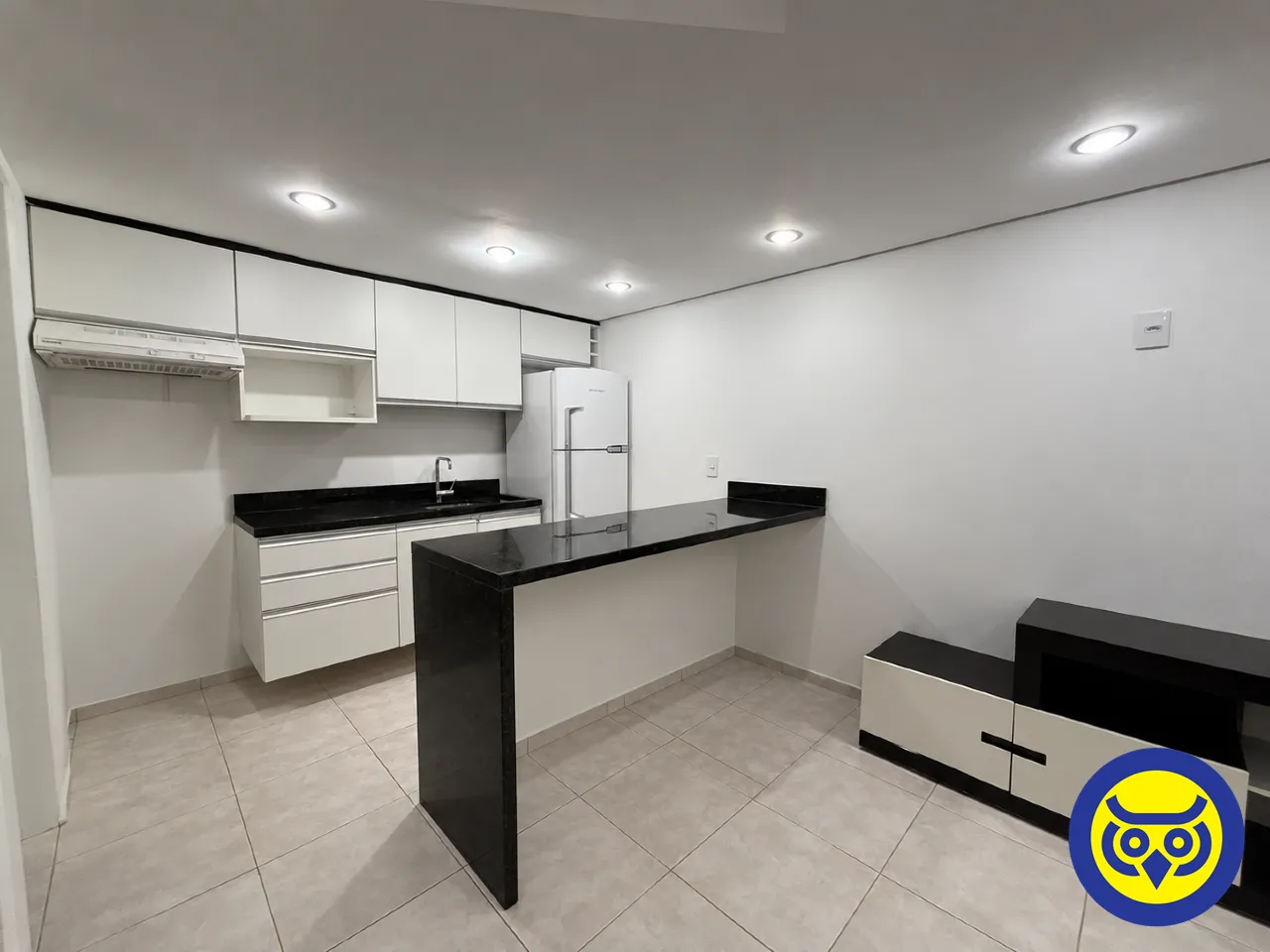 Apartment on the 7th floor with a washing machine — photo 10