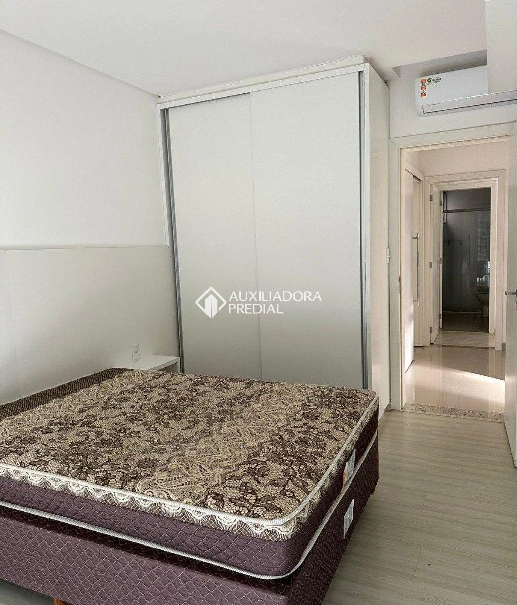 Apartment, 98 m², with a grill on the balcony — photo 2