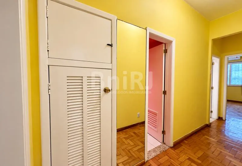 Apartment, 70 m², with wood or laminate floors — photo 10