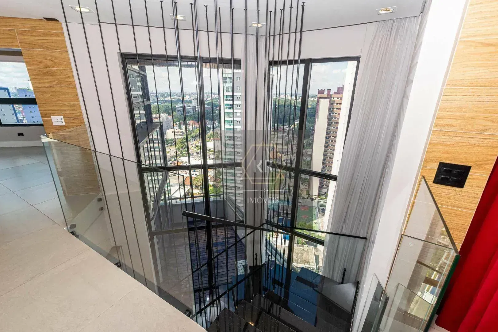 Furnished 272 m² apartment with 3 en-suites and 4 parking — photo 37