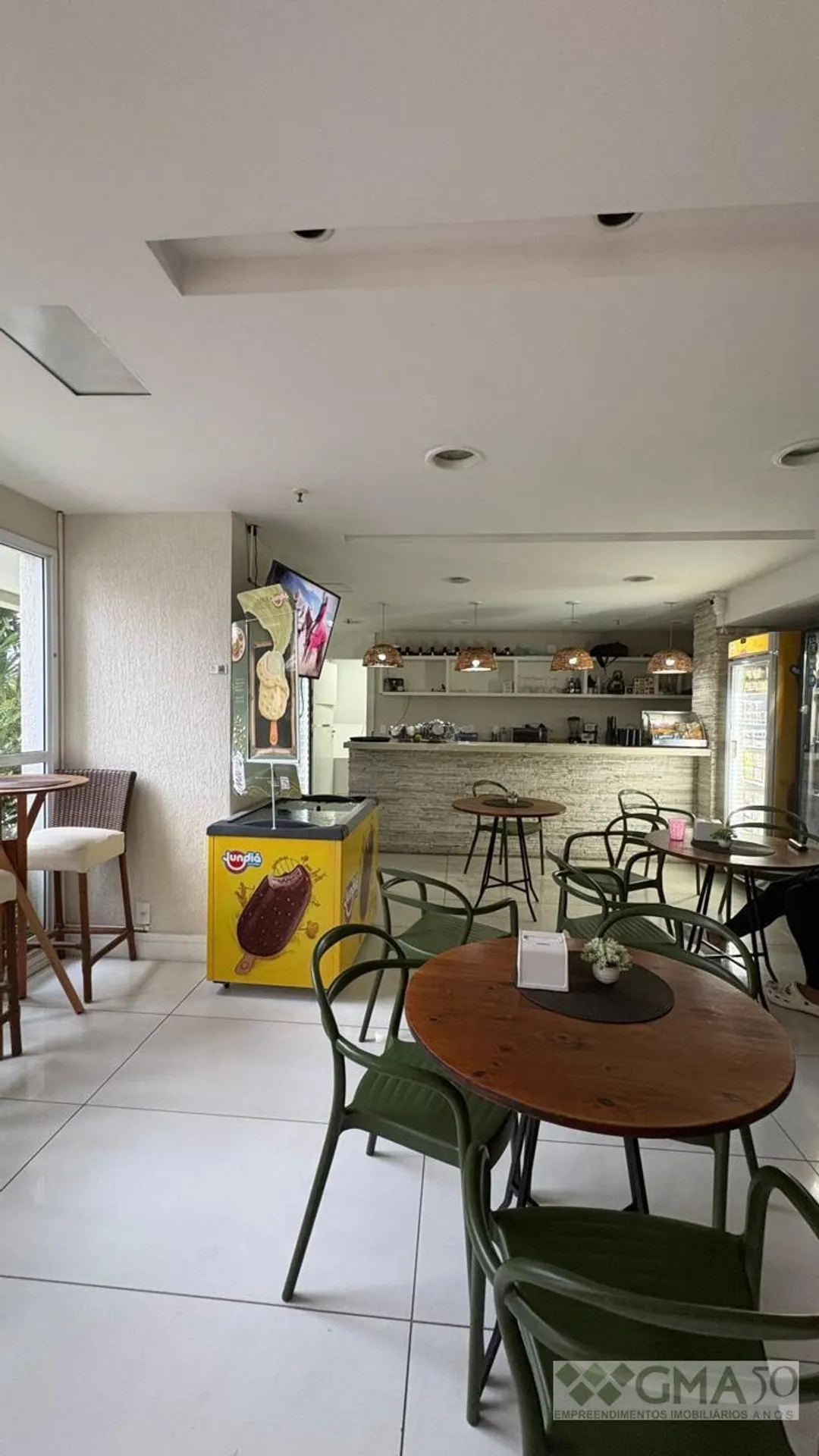 Apartamento com 2 quartos, 2 banheiros e varanda — photo 33