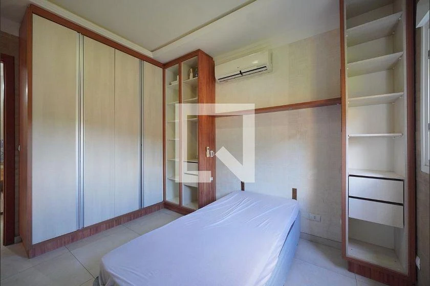Rental house with 2 bedrooms, 425 m² and a balcony — photo 6