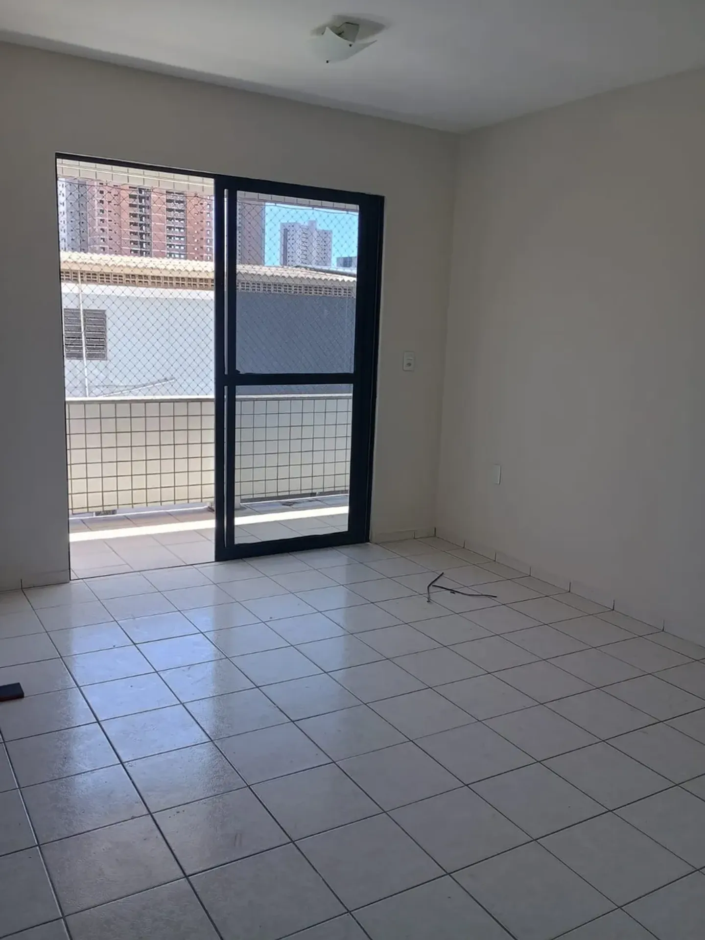 3-bedroom apartment with a walk-in closet in João Pessoa