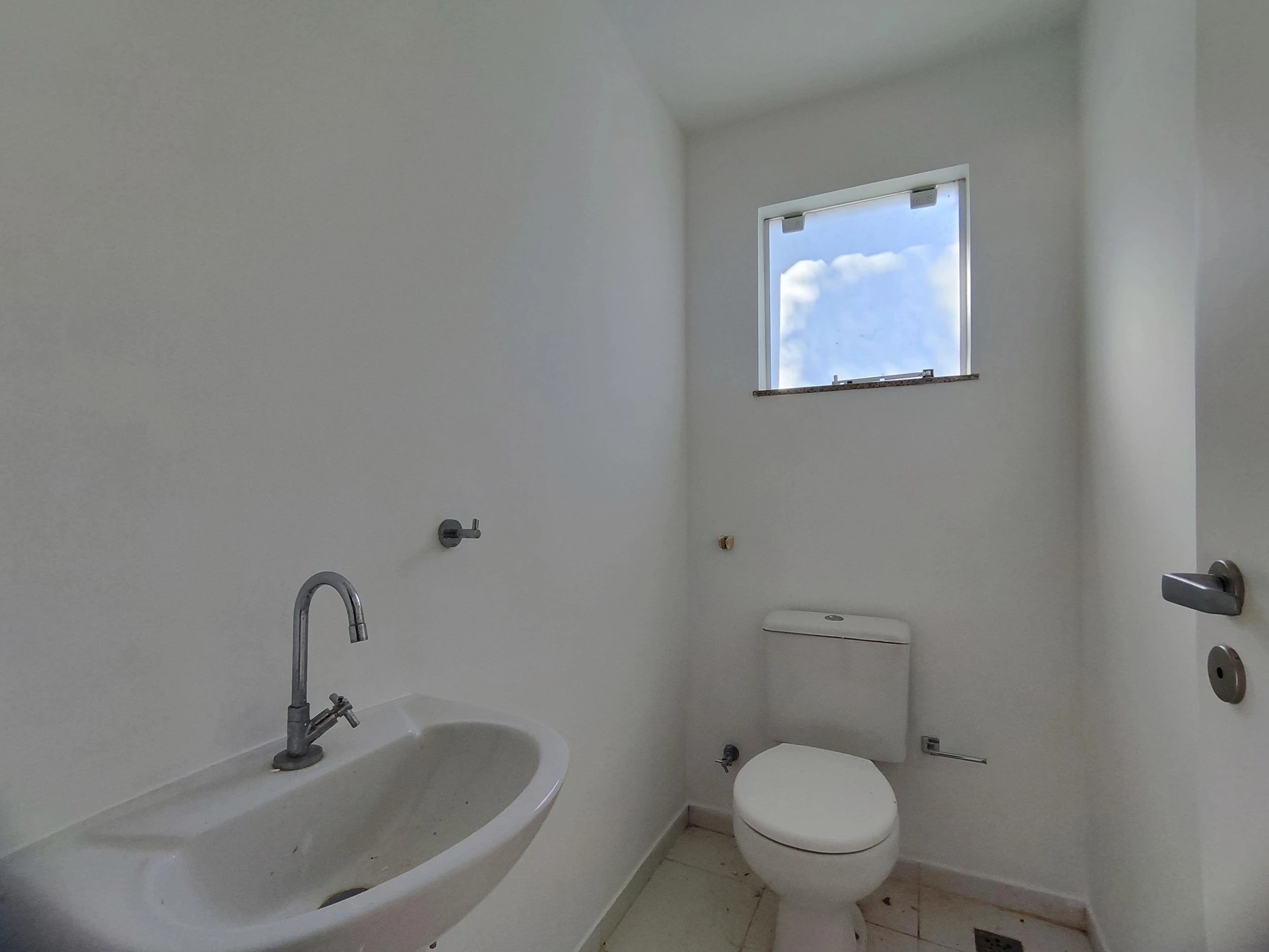 House, 180 m², with a private pool — photo 18