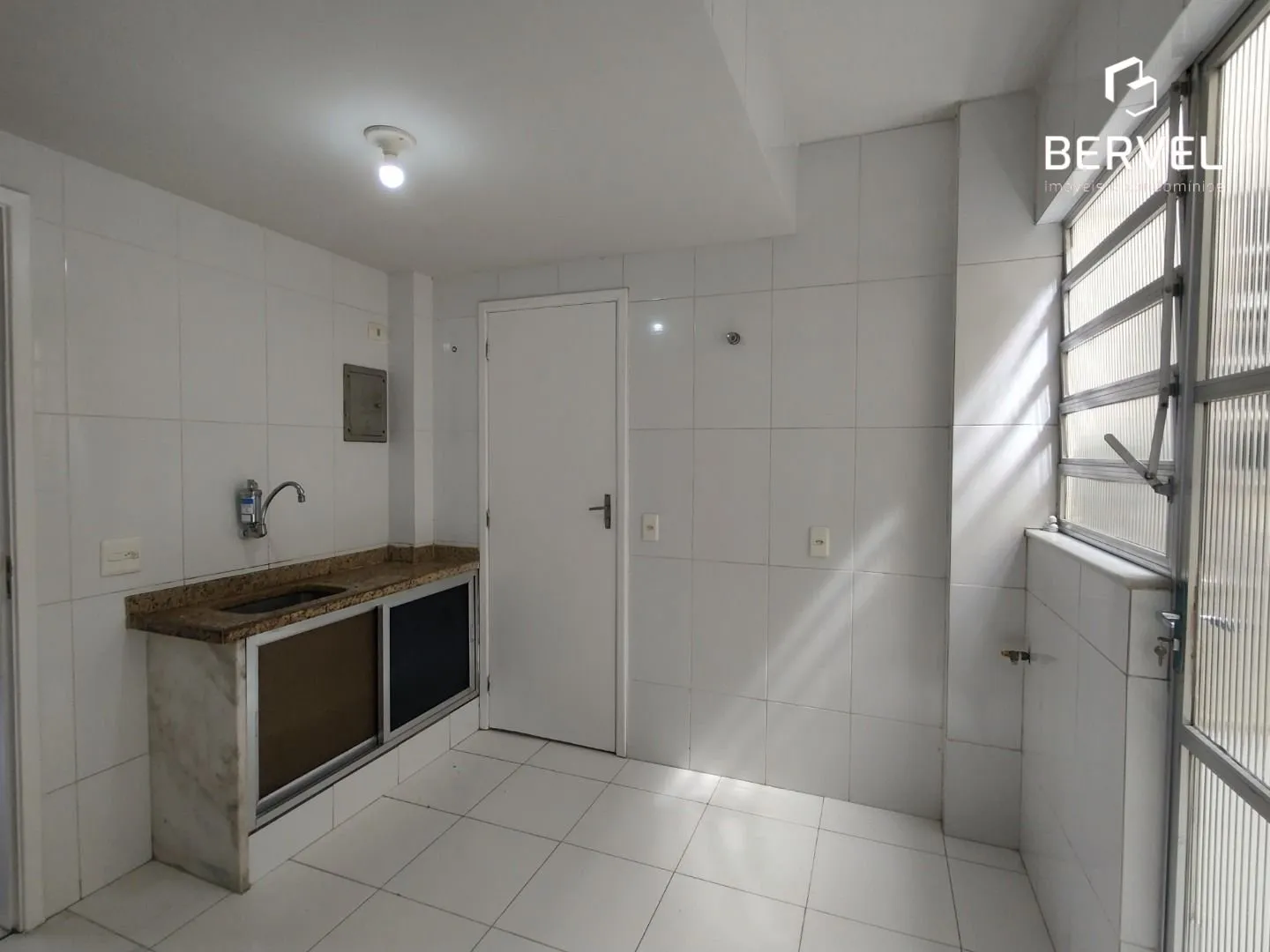 Apartamento com piso de madeira ou laminado, Rio de Janeiro — photo 3
