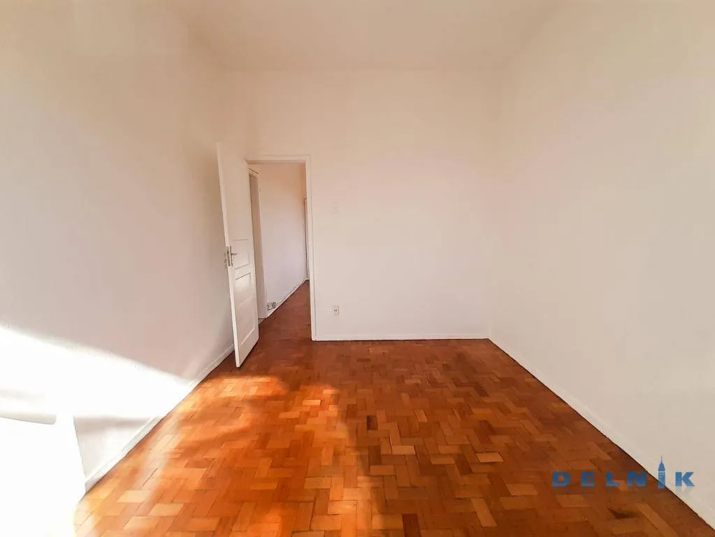 Apartment on the 2nd floor with wood or laminate floors — photo 10