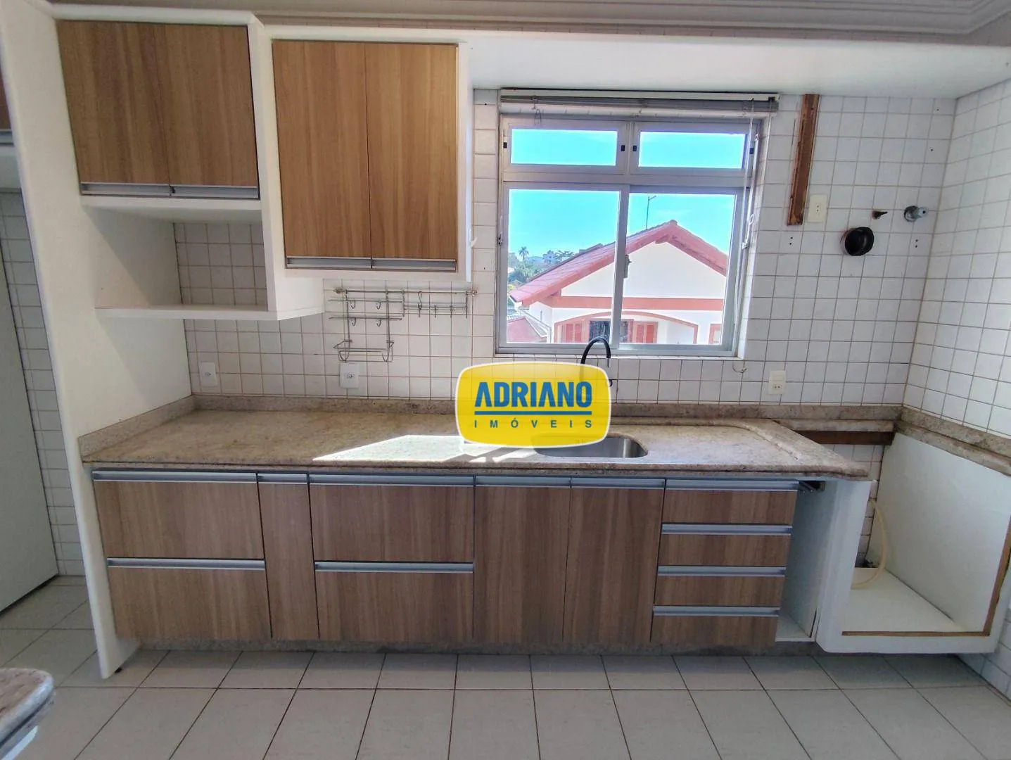 82 m² apartment with 3 bedrooms and 1 en-suite — photo 25