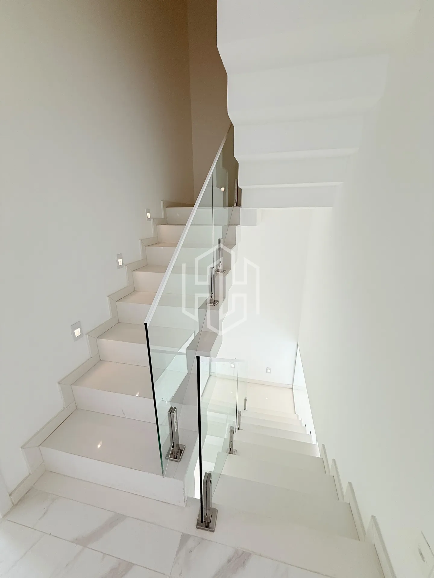 Casa, 315 m², com varanda gourmet — photo 19