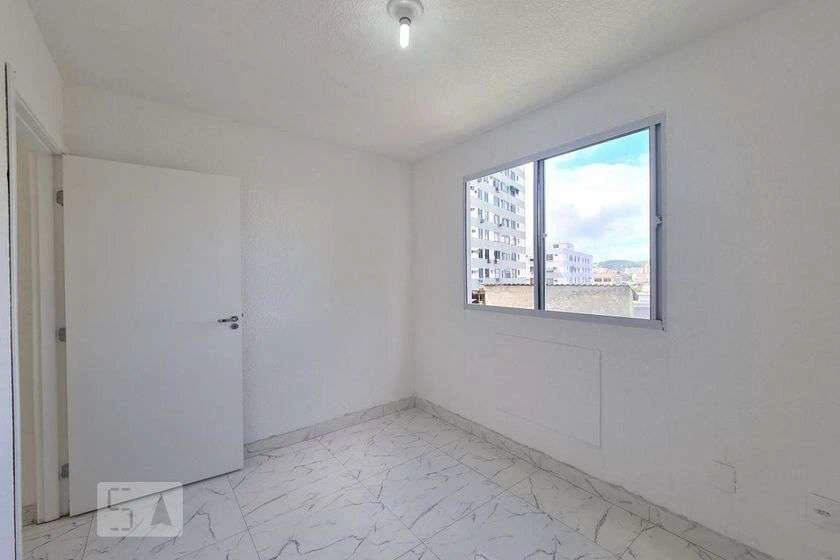 Apartamento de 2 quartos com cozinha separada e 40 m² — photo 26