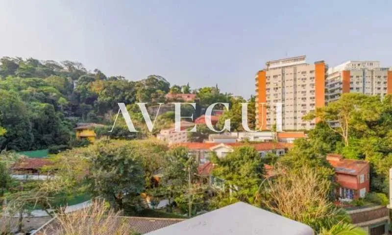 Furnished apartment with 5 bedrooms and 3 bathrooms — photo 11