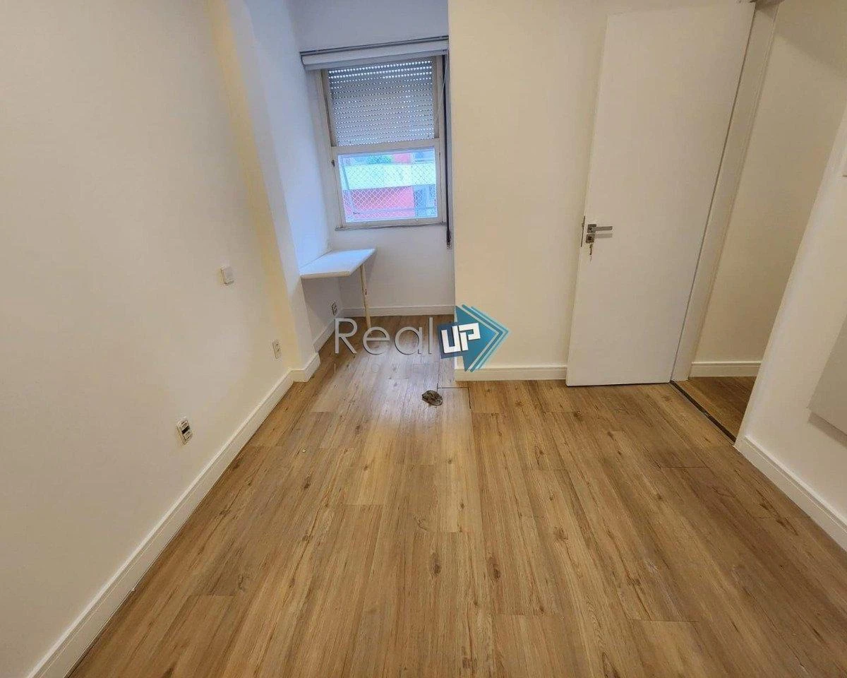 Робоче місце та 3 спальні: квартира 80 м² — photo 9