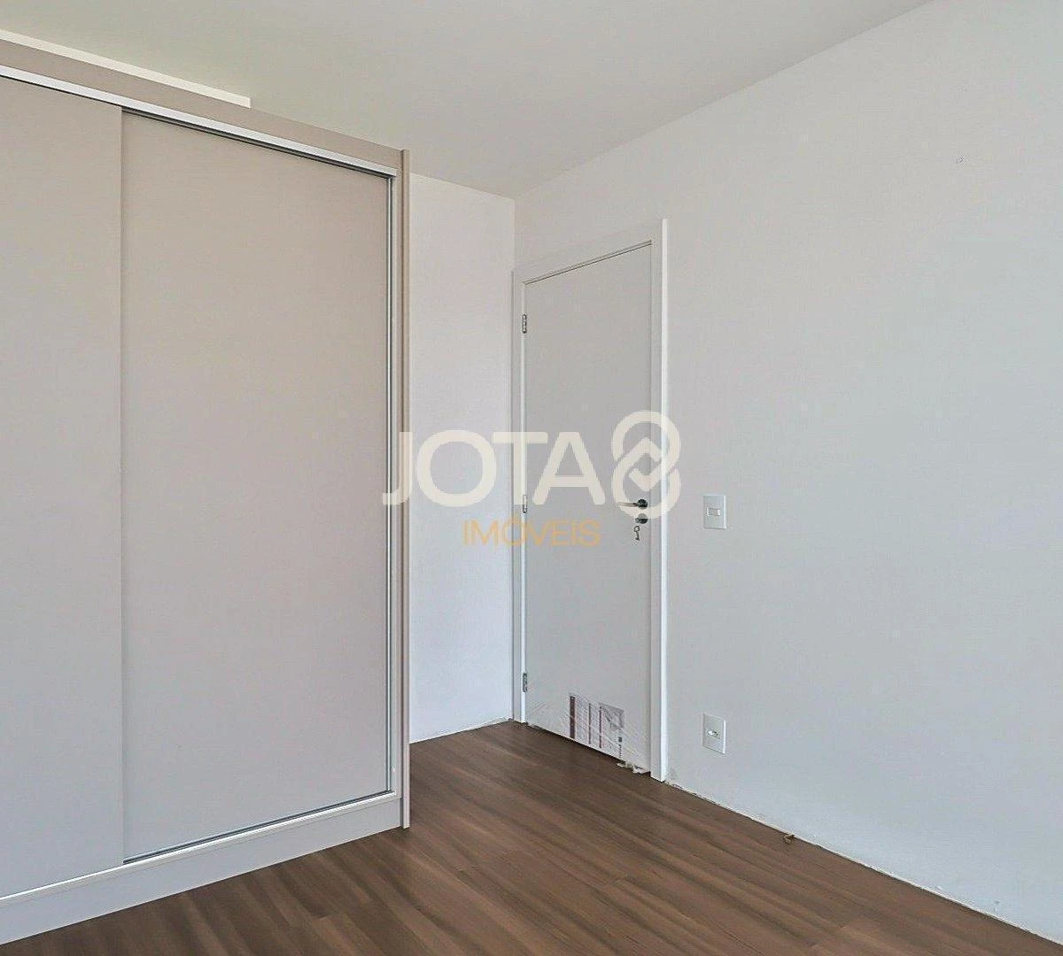Apartamento, 69 m², com piso de madeira ou laminado — photo 20