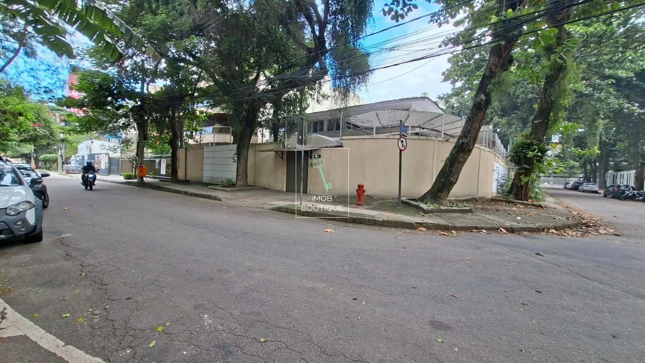 House with 5 bedrooms and the shared pool — photo 14