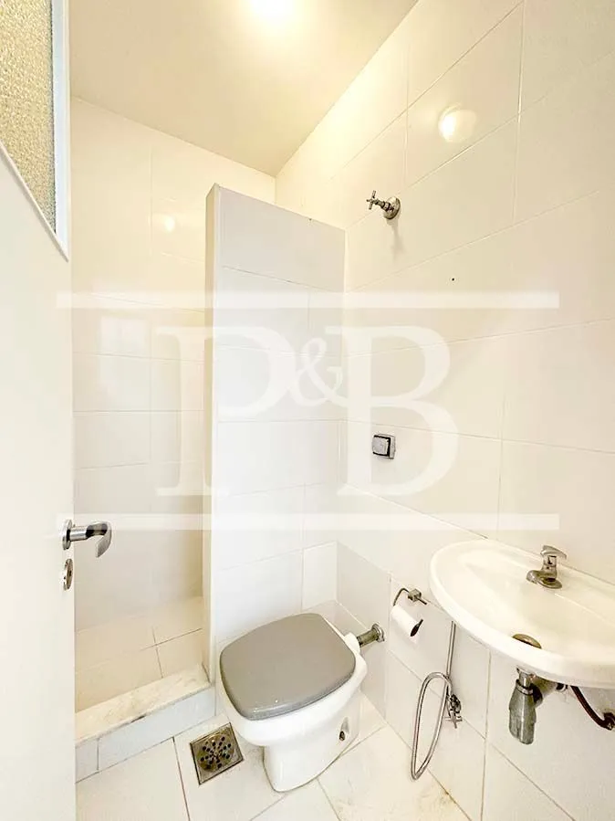4-bedroom apartment with 270 m² and 4 bathrooms — photo 35