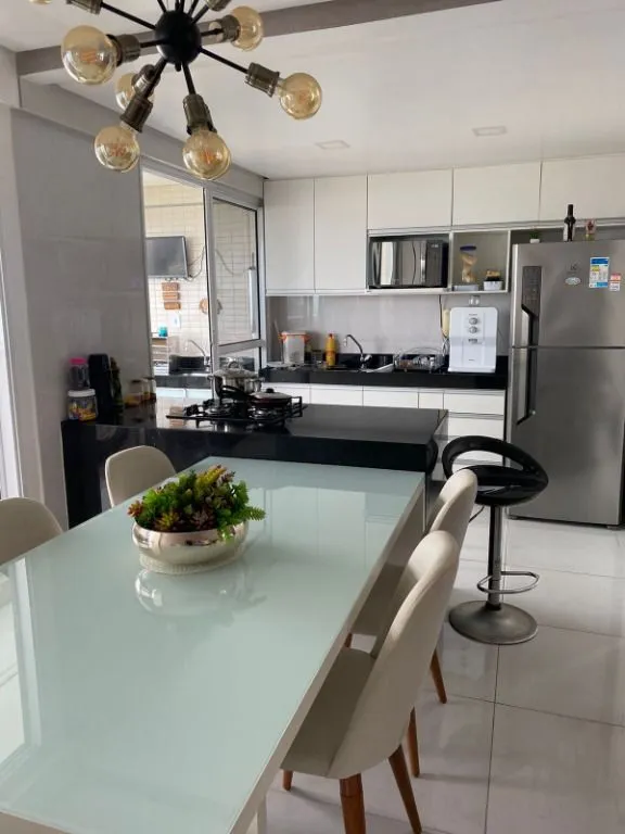Furnished apartment, 92 m², with a glass-enclosed balcony — photo 19