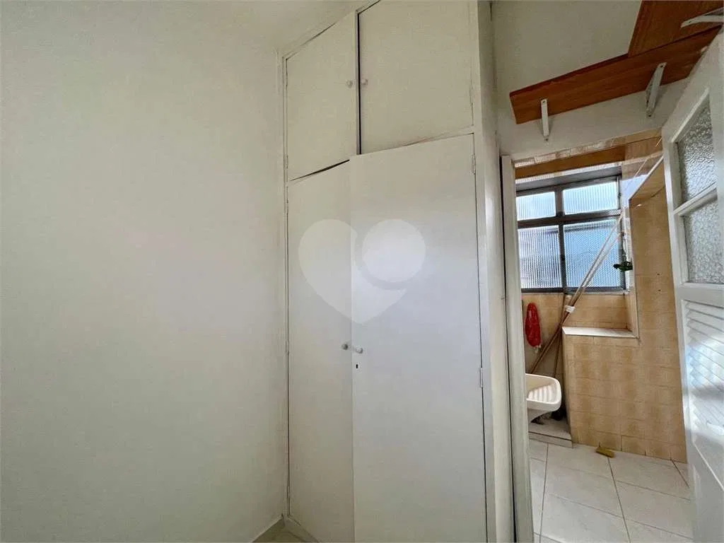 Apartamento com piso de madeira ou laminado, Tijuca — photo 12