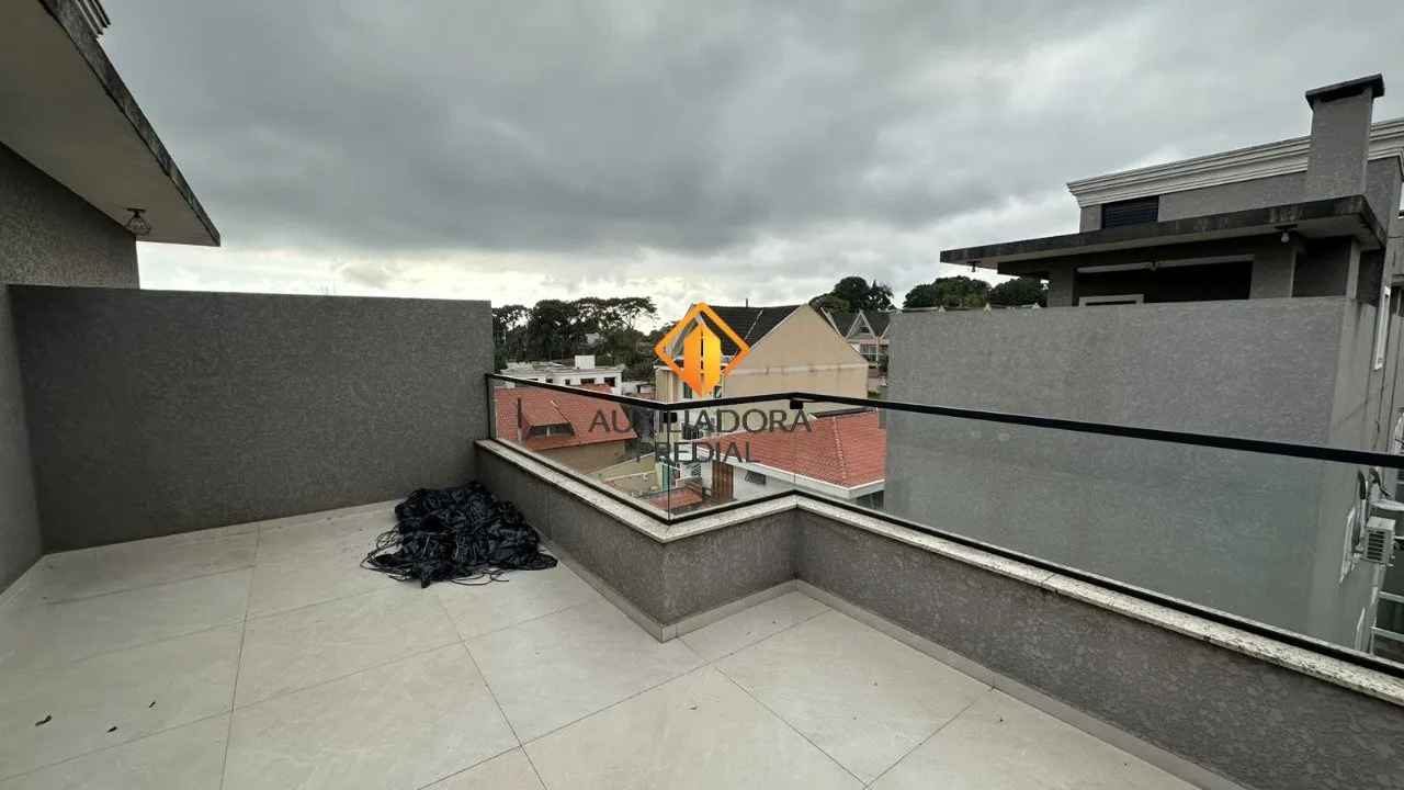 House with 3 bedrooms and a balcony — photo 34