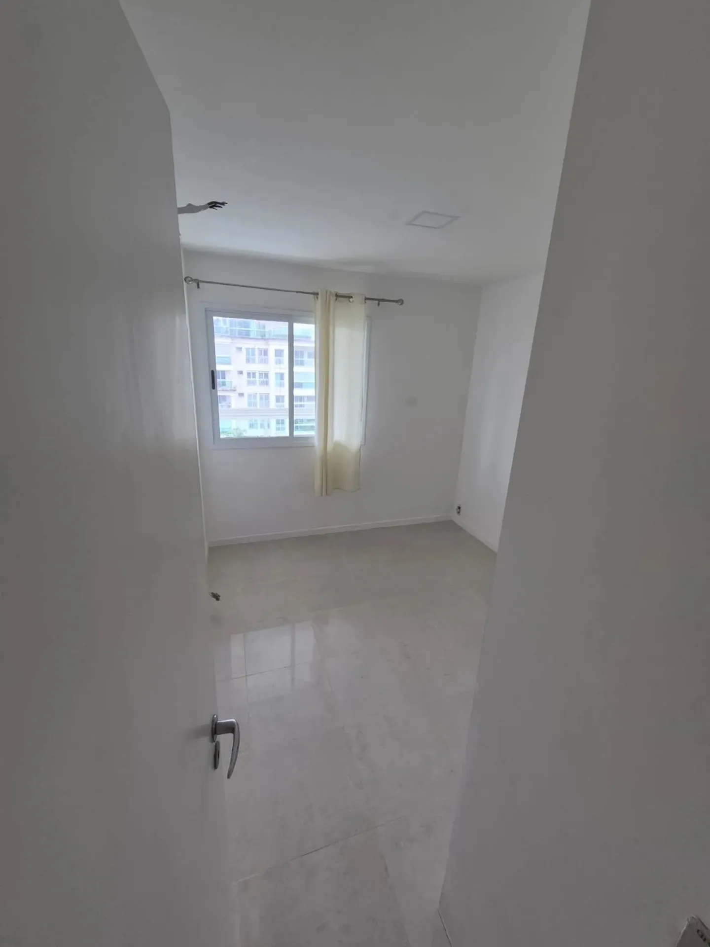 Apartment, 200 m², with floor-to-ceiling windows — photo 10