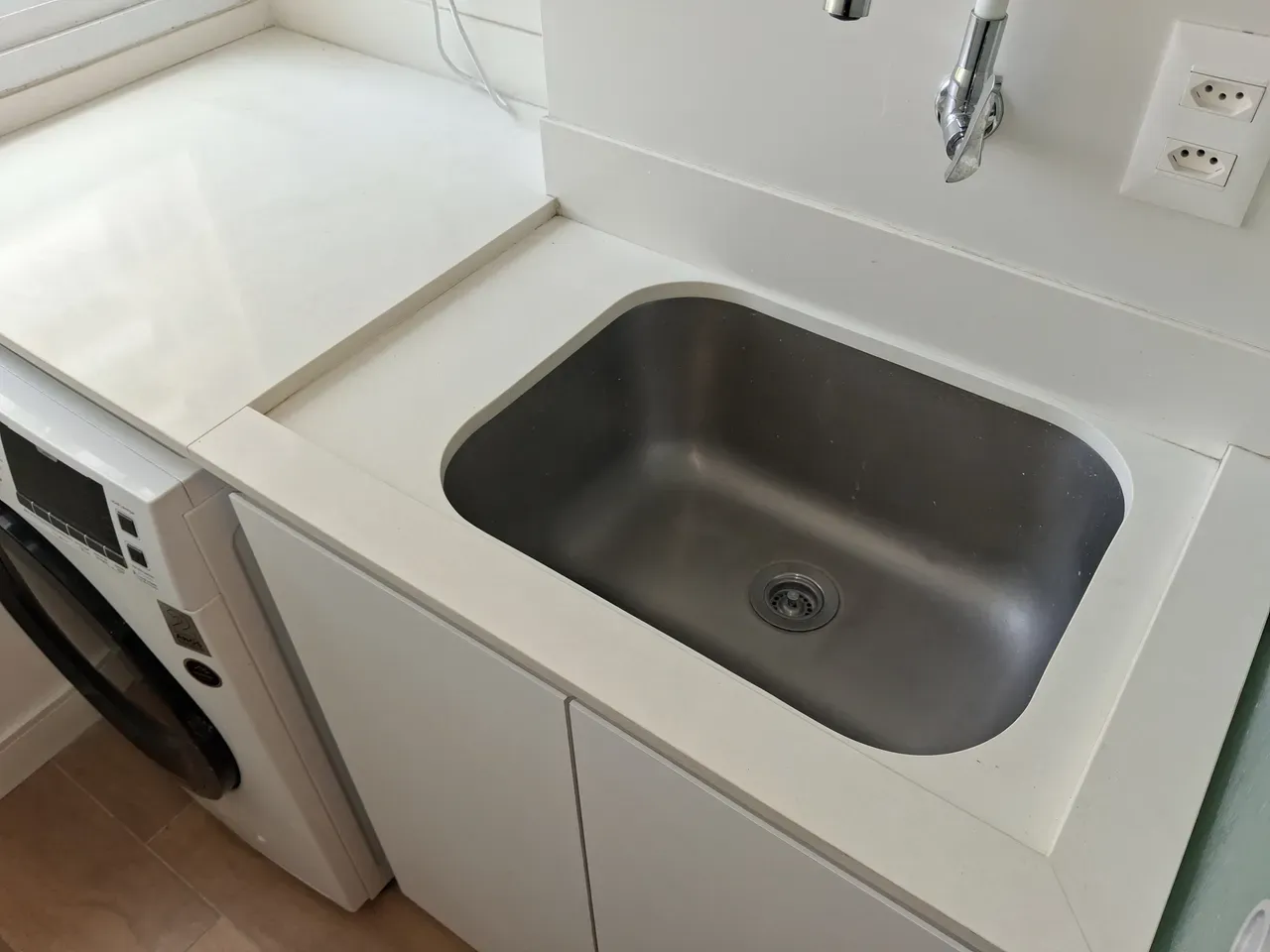 One-bedroom apartment with a dishwasher in Rio de Janeiro — photo 54