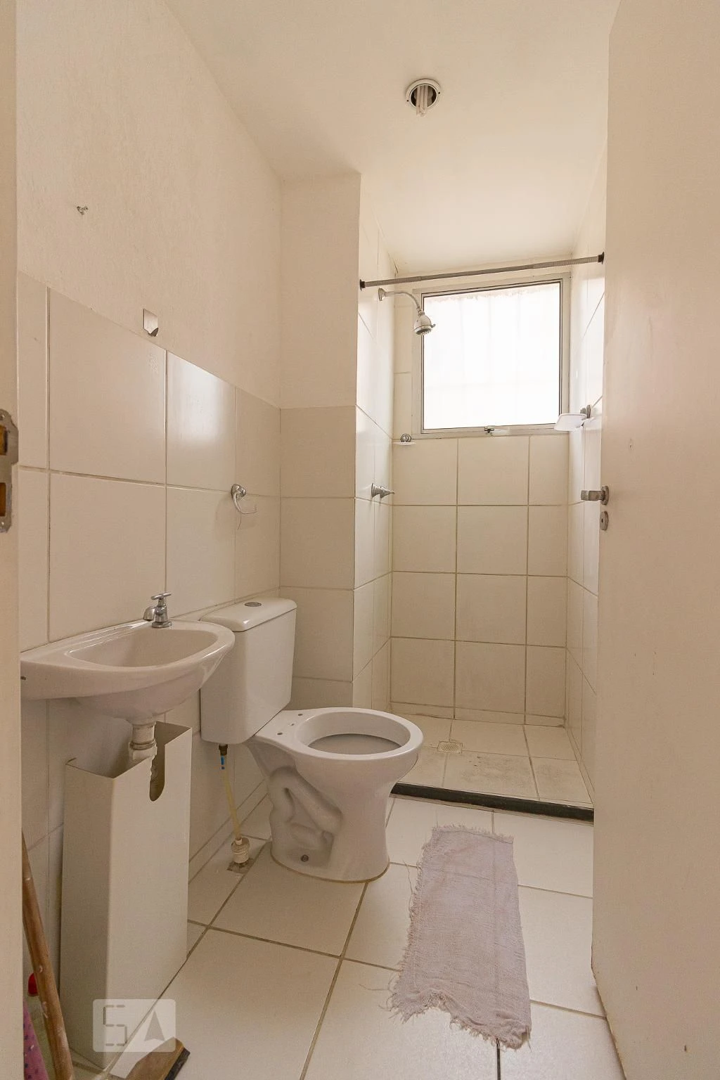 Apartamento sem mobília com cozinha fechada e 2 quartos — photo 9