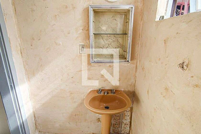 Duplex rental house with 6 bedrooms and 600 m² — photo 18