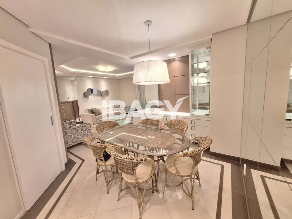 185 m² apartment with 2 en-suite bedrooms and private BBQ — photo 2
