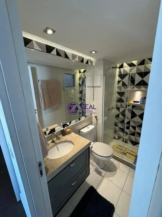 Furnished apartment with open-plan kitchen and 2 bedrooms — photo 13