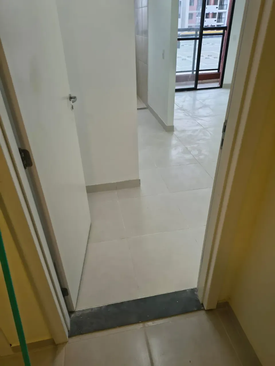Apartment with 2 bedrooms and mountain-view balcony — photo 16