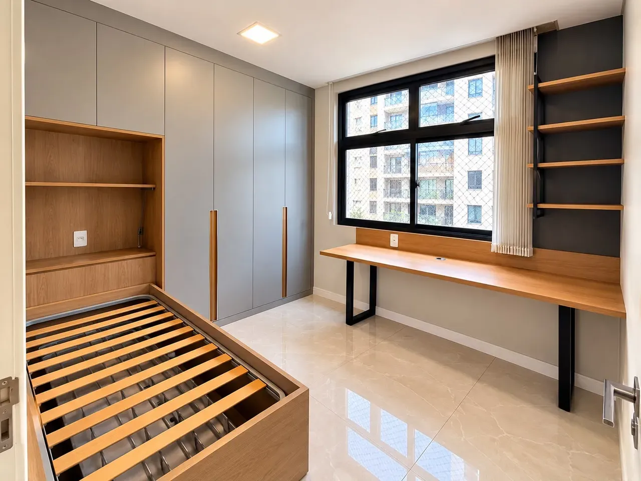 Apartment on the 4th floor with a private BBQ — photo 12