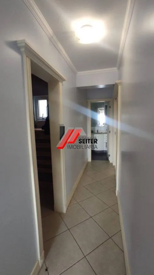 Rental house with 5 bedrooms and an open-plan kitchen — photo 47