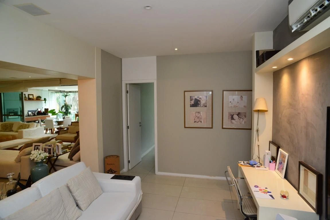Furnished apartment with 4 en-suites and 5 bathrooms — photo 42