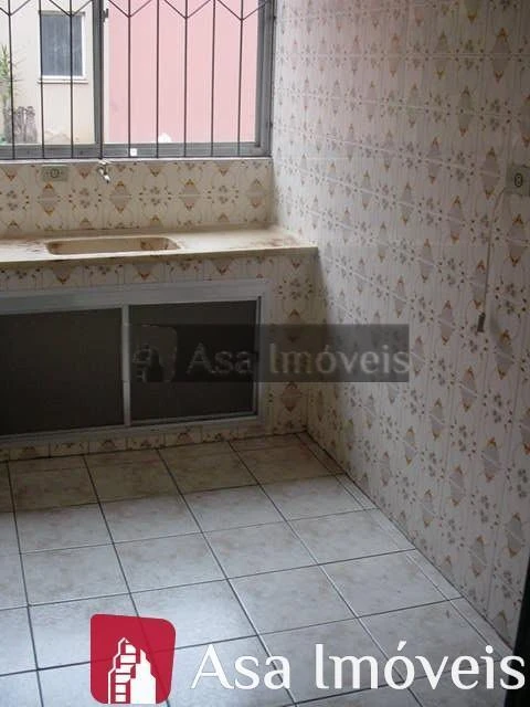 Apartment, 71 m², with wood or laminate floors — photo 2