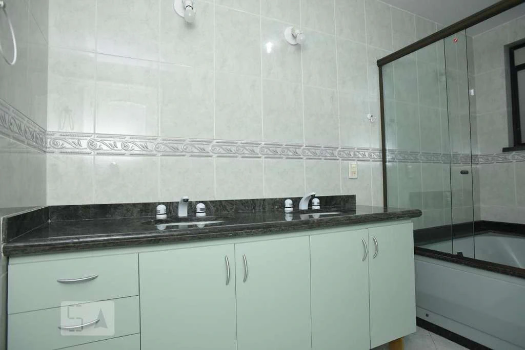 4-bedroom apartment (2 en-suite) with separate kitchen — photo 77