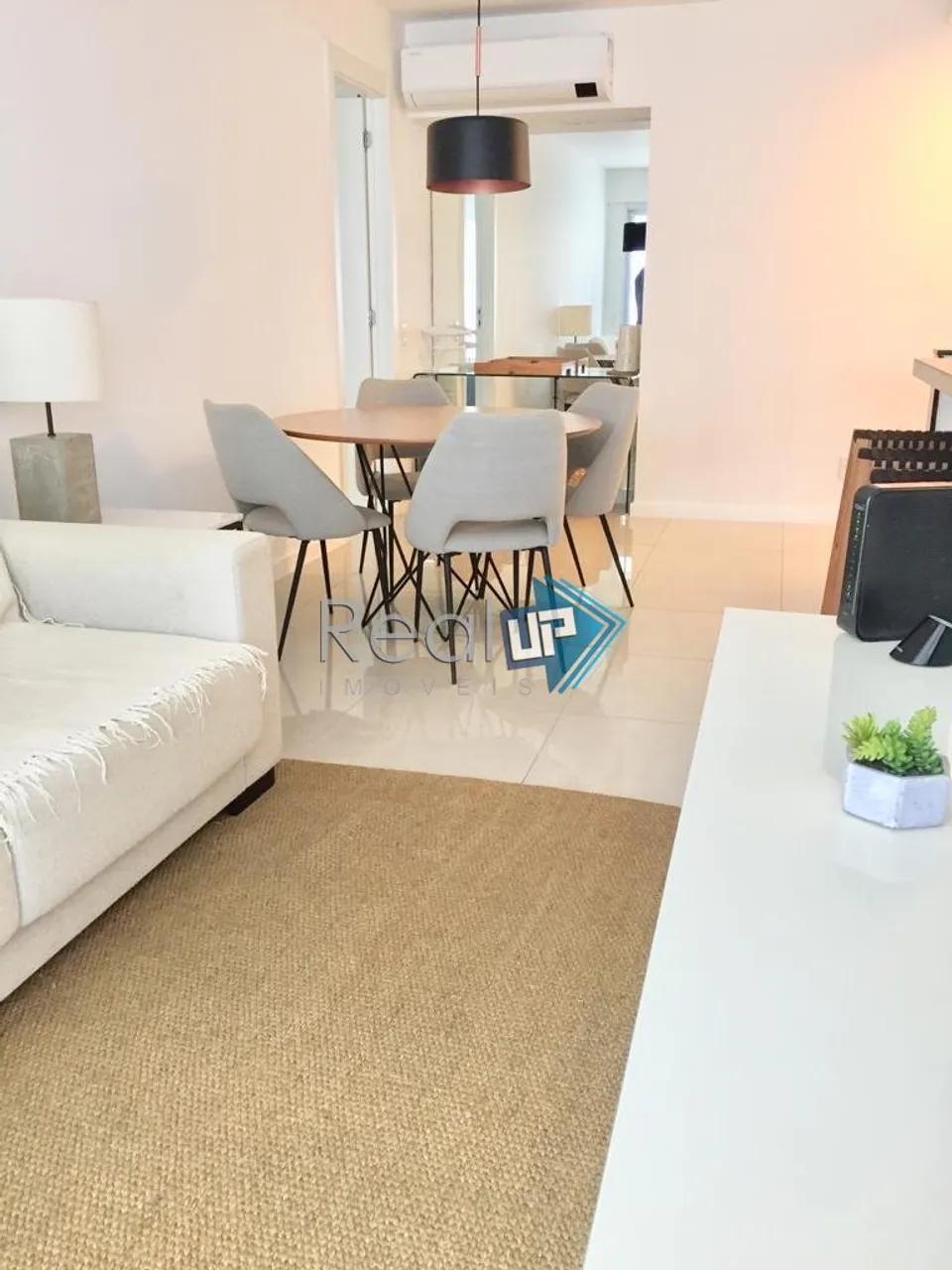 Furnished apartment with 2 bedrooms and a balcony — photo 5