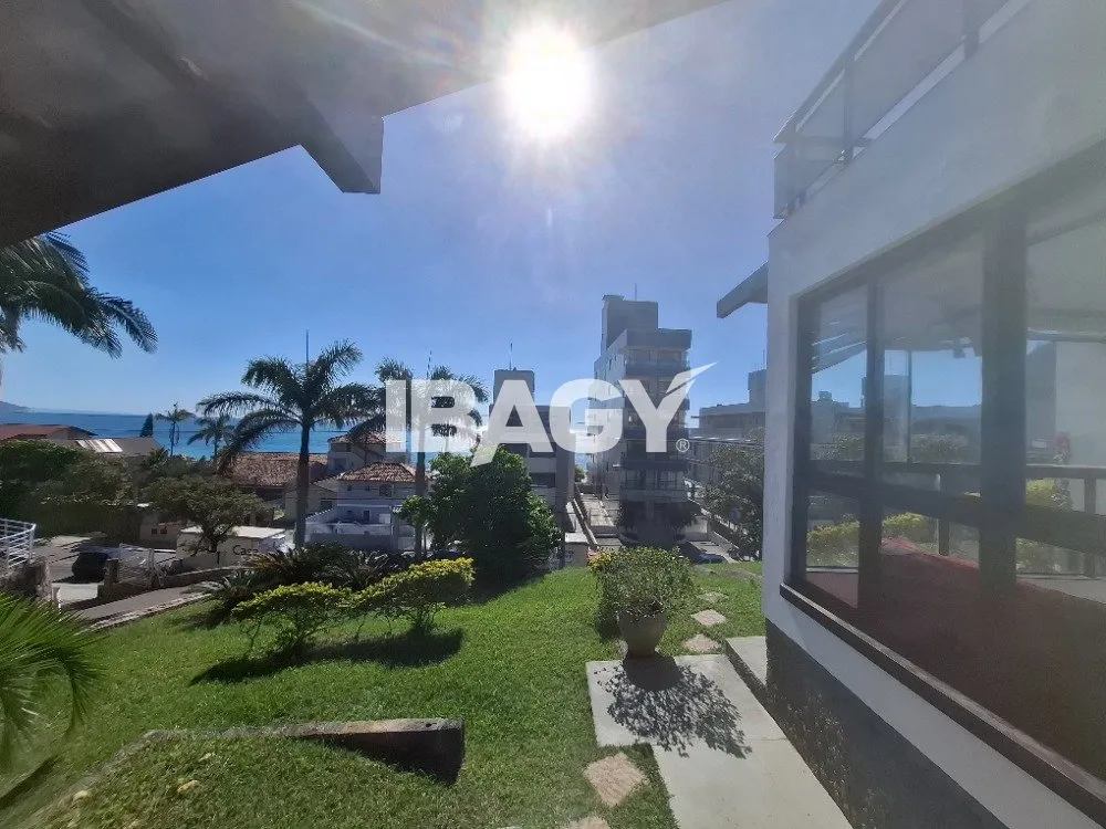 Furnished house with 5 bedrooms, 2 suites and 2 parking — photo 32