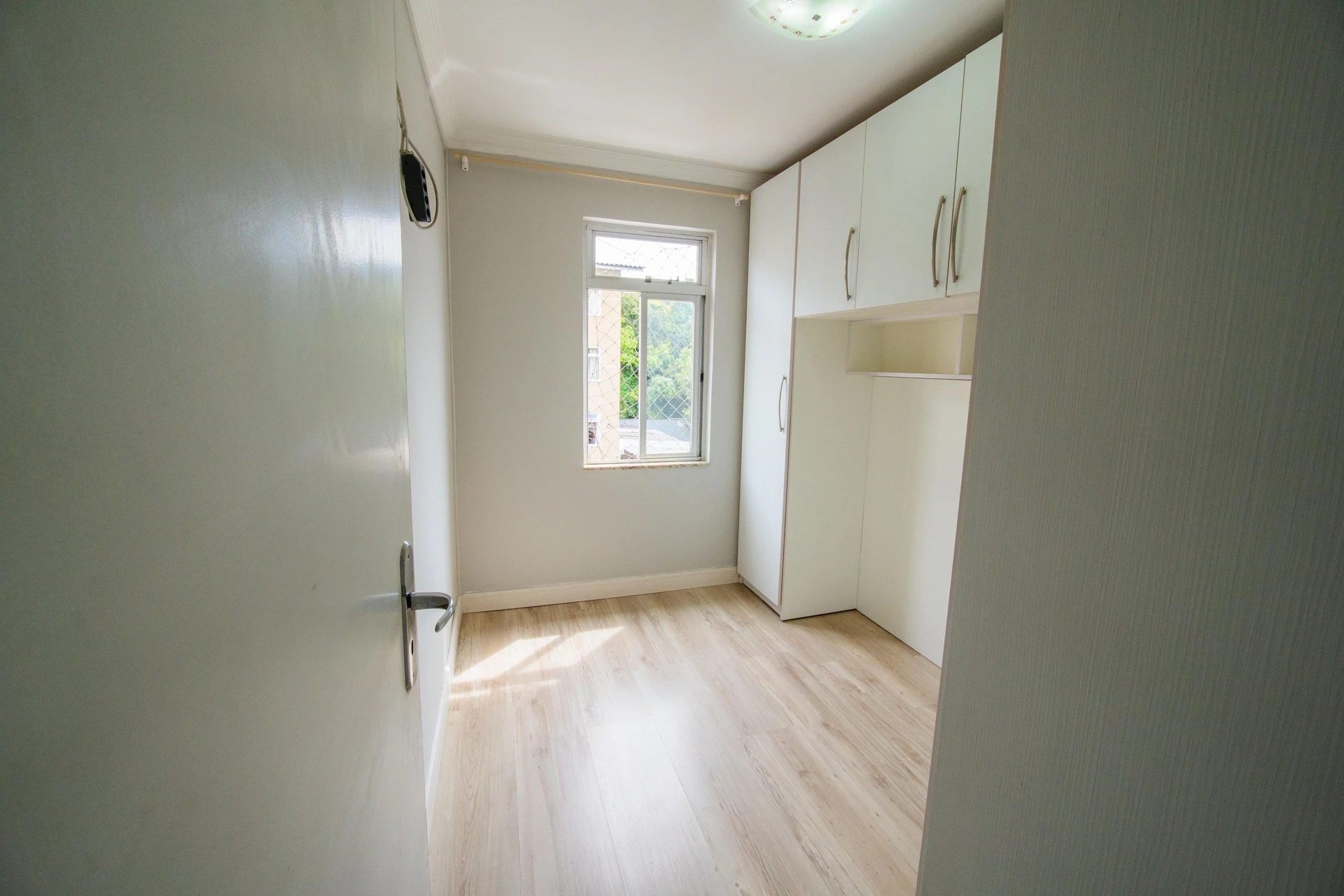 2-bedroom apartment with a washing machine in Curitiba — photo 3