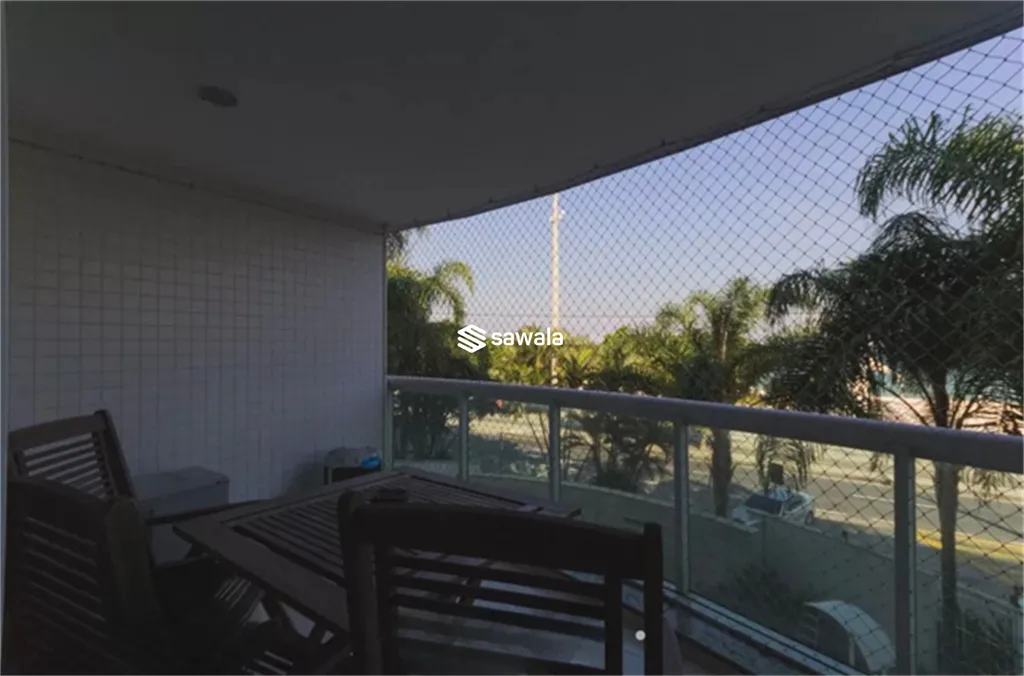 Apartment with 2 bedrooms and enclosed glass balcony — photo 9