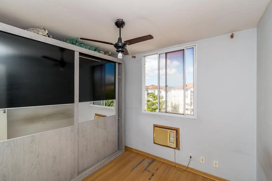 Apartamento amueblado con 2 dormitorios y balcón — photo 33