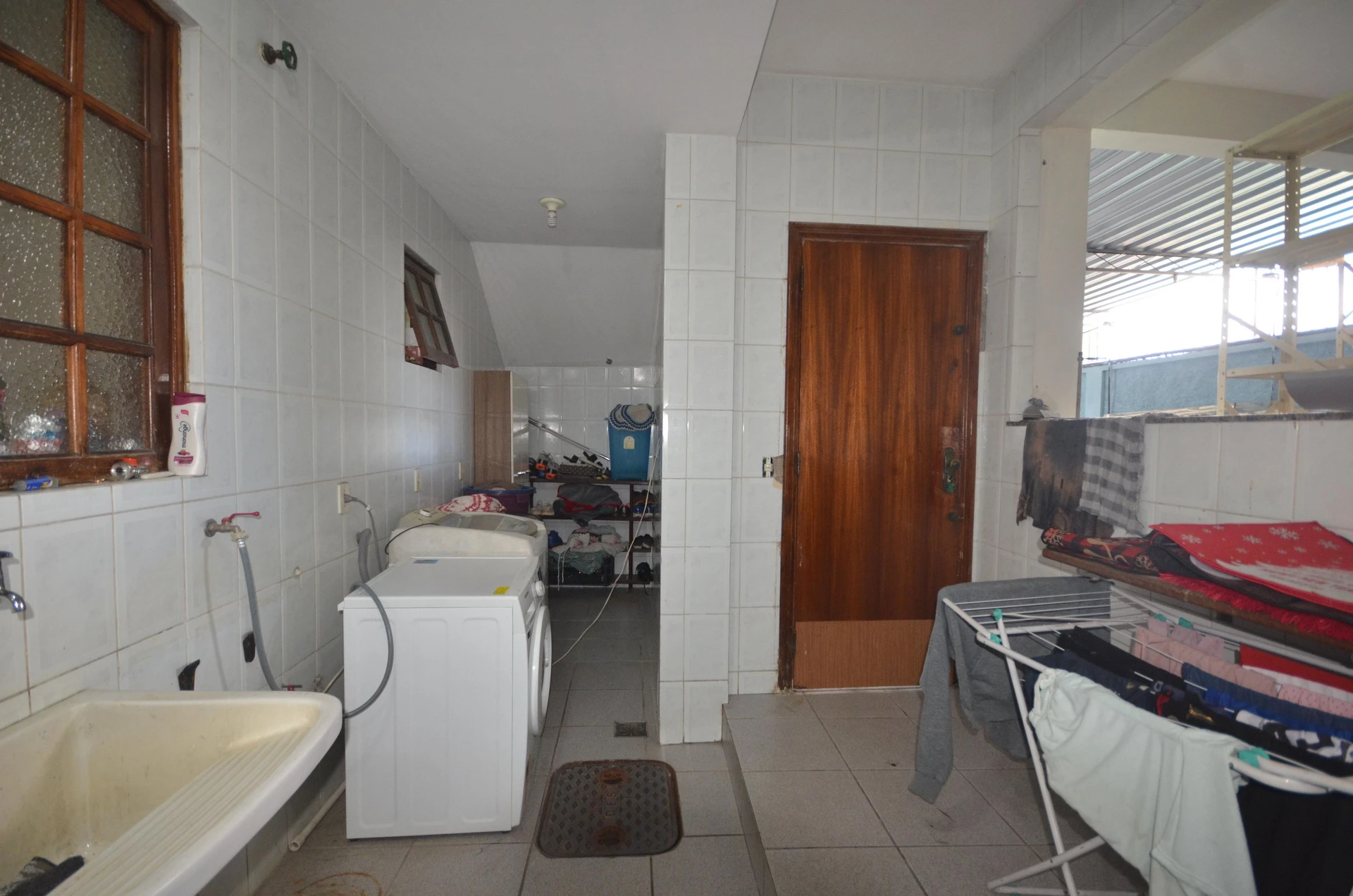 Furnished house with 7 bedrooms and 7 bathrooms — photo 29