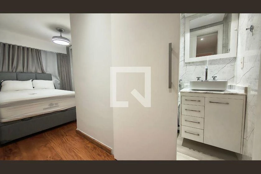 Washing machine in a 4-bedroom apartment, 205 m² — photo 40