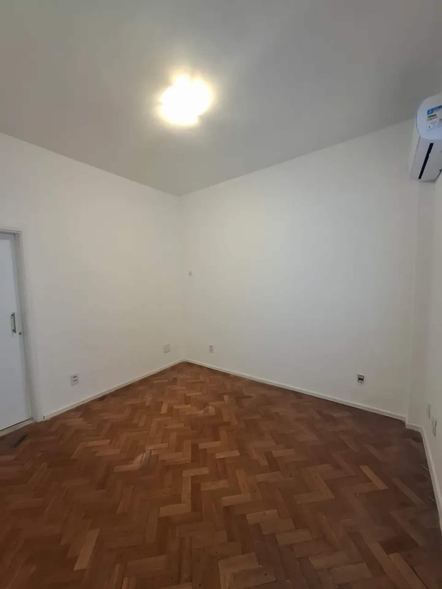 Apartment with 4 bedrooms, 4 bathrooms and 2 parking spaces — photo 27