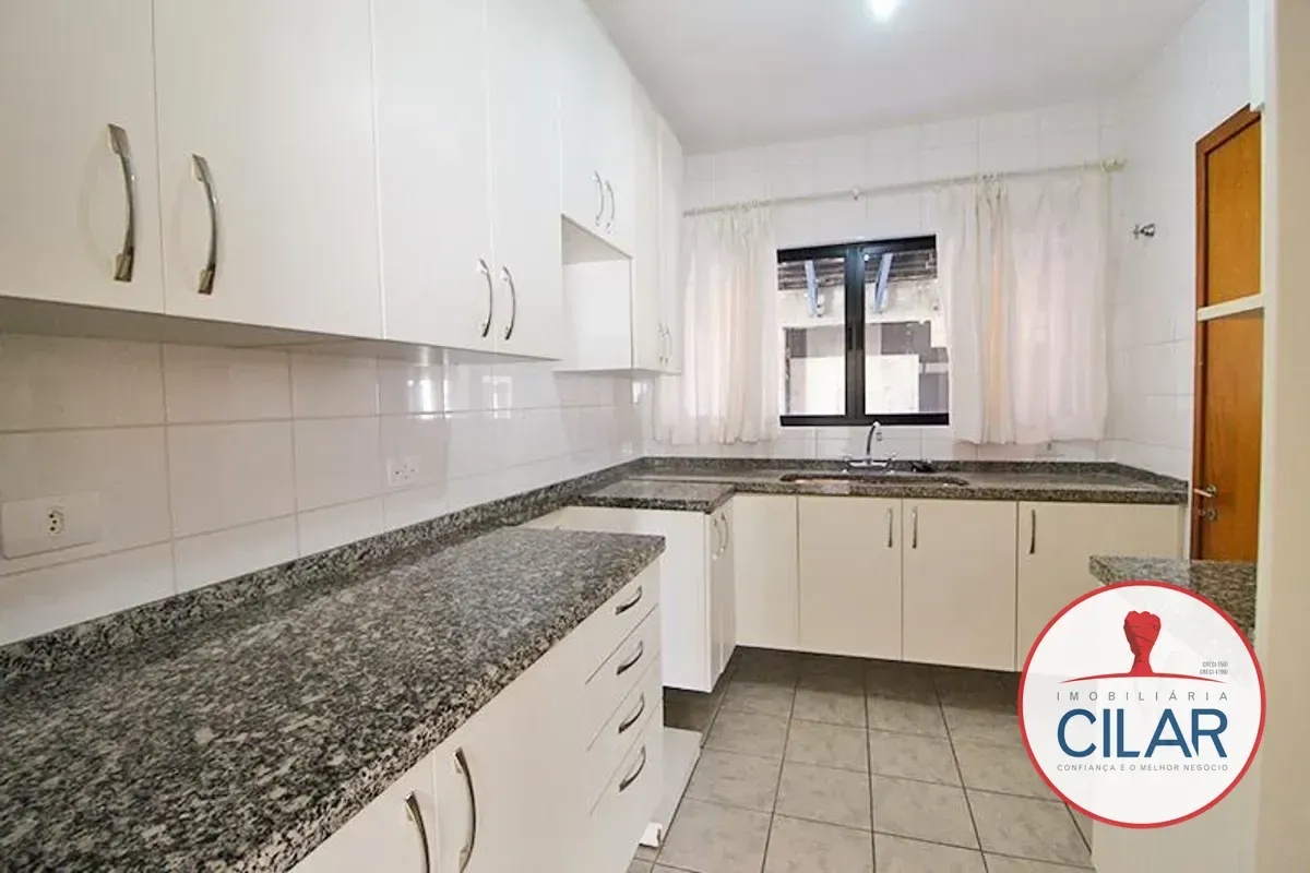 Apartamento com 3 quartos e varanda com churrasqueira