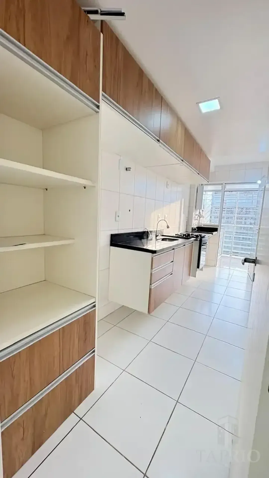 3-bedroom apartment with 3 bathrooms and 2 parking spots — photo 28