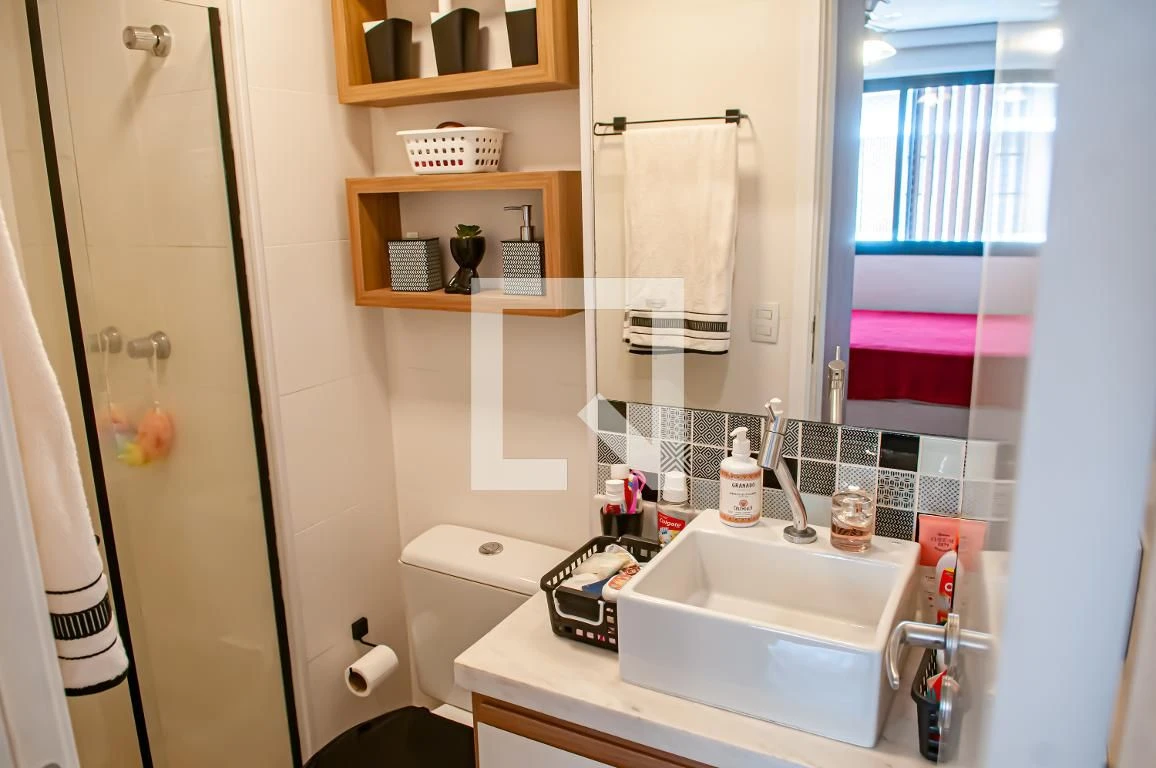 Walk-in closet in a 3-bedroom apartment, 130 m² — photo 41