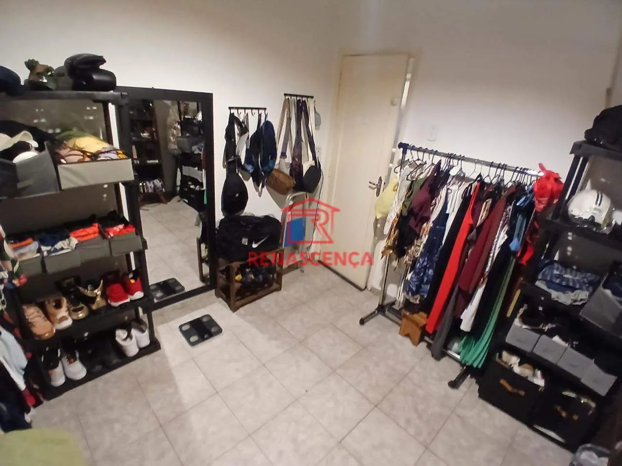 85 m² house with a walk-in closet and a washing machine — photo 14