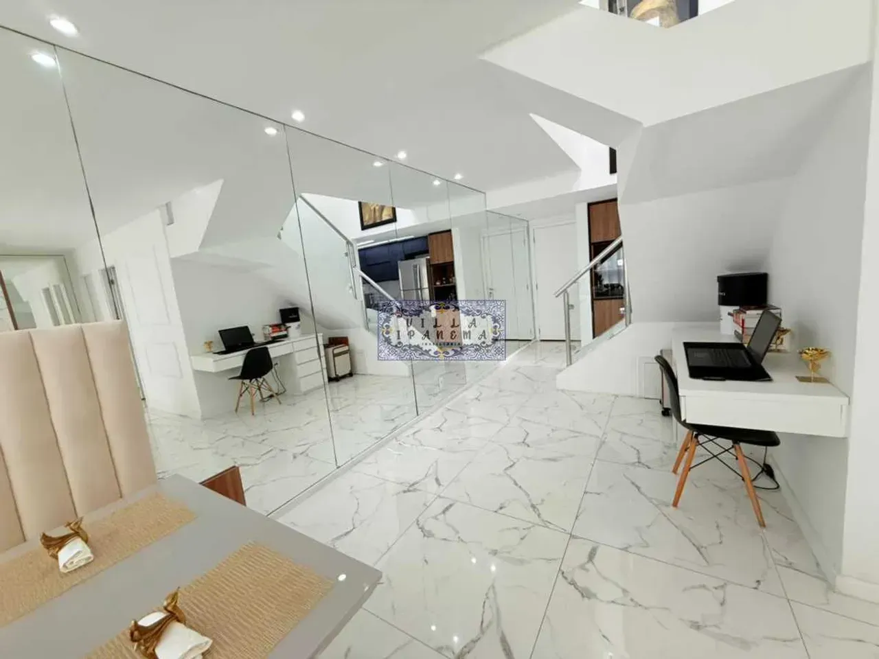 Furnished 3-bedroom duplex with open-plan kitchen — photo 13
